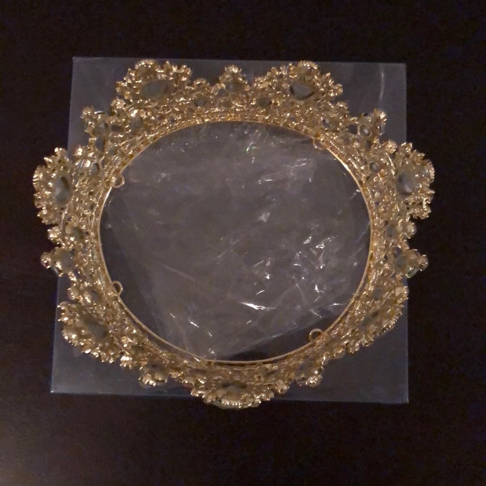 Crown/Tiara - Picture 2 of 2